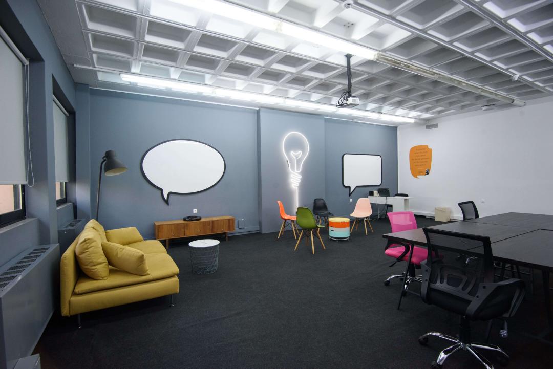 αίθουσες πολλαπλών χρήσεων